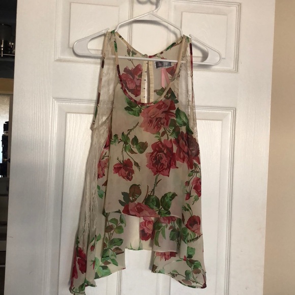 Floral tank top - Picture 1 of 4